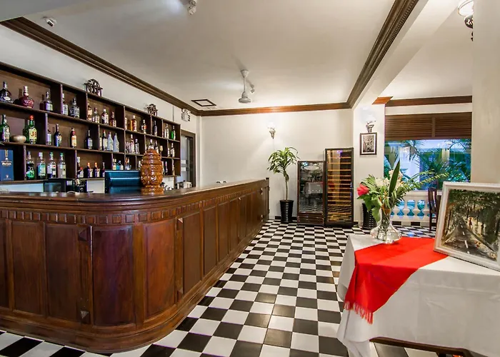 Chateau D'angkor La 4* Siem Reap
